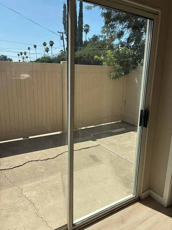 2 bed, 2.0 bath, 1056 sqft, $2,300 — Photo 4