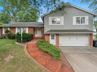 2711 S Van Buren St, Green Bay, WI 54301