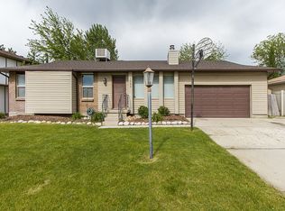 1599 E Waters Ln, Sandy, UT 84093