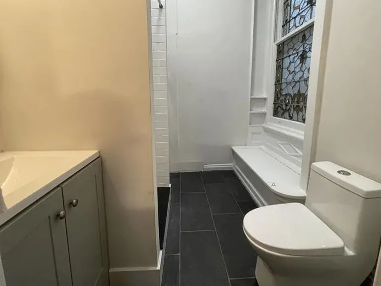 2037 Spring Garden St #1FF — Photo 7