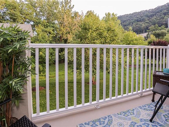 5th image of 3208 Leeward Dr