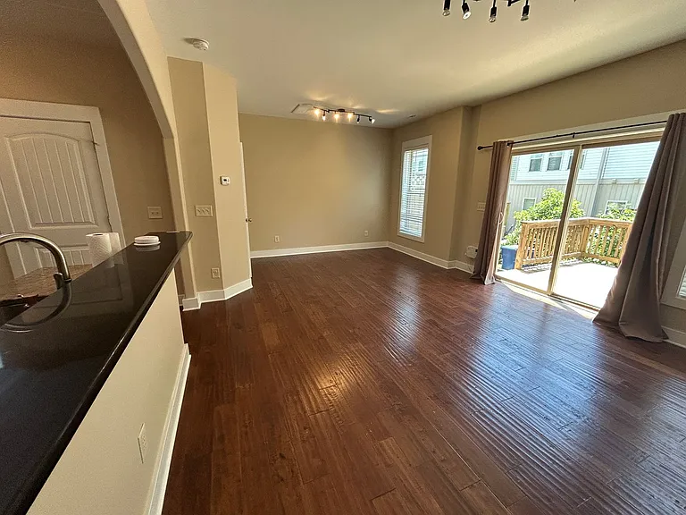3827 Glenhaven Rd — Photo 8