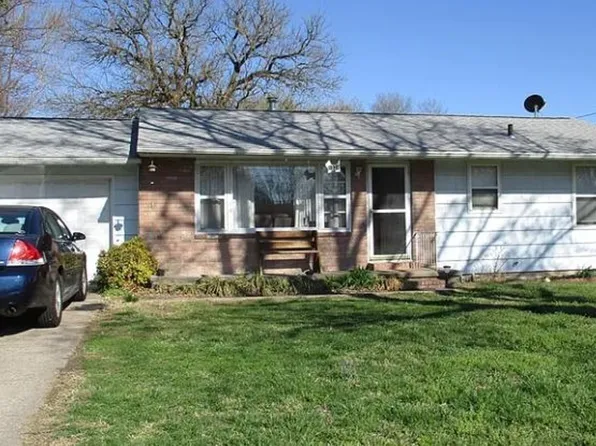 1924 S River St, Carthage, MO 64836