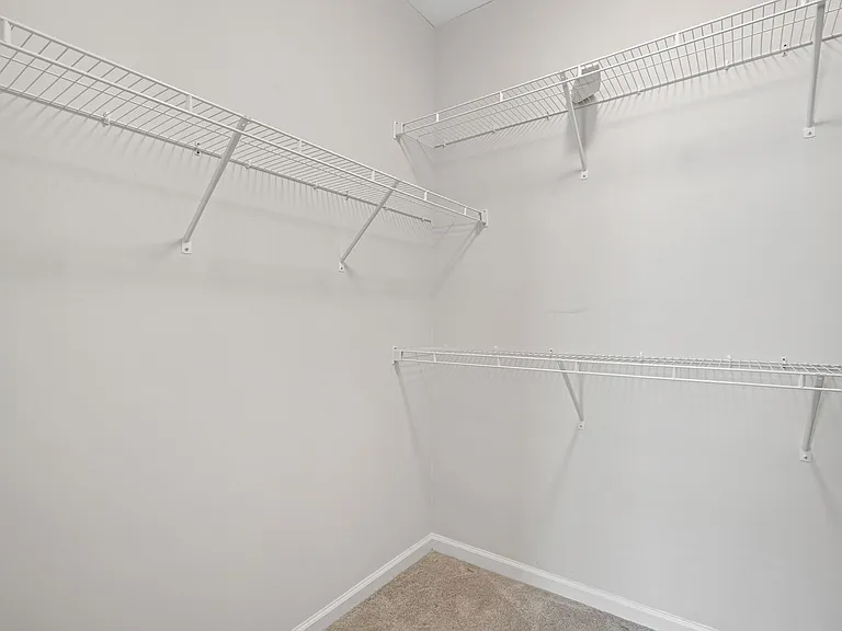 1527 S Church St — Photo 18