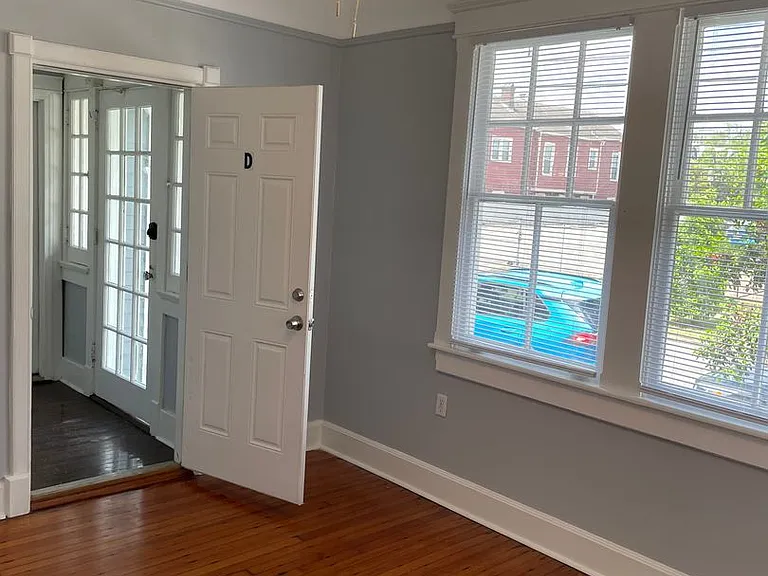 4639 - 41 South Carrollton and 4110 - 16 Cleveland — Photo 10