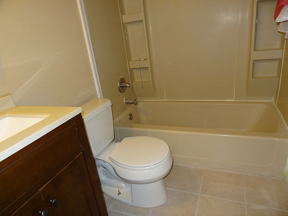 4th image of 676 W Side Dr #2E