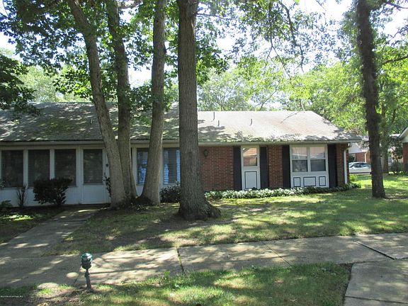 2nd image of 116B Buckingham Dr