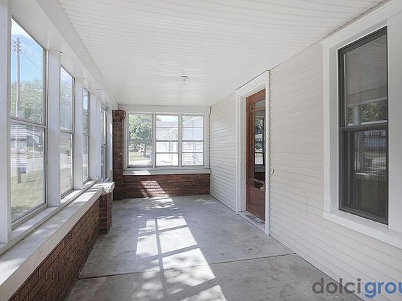 2nd image of 1100 Dick Ave NW