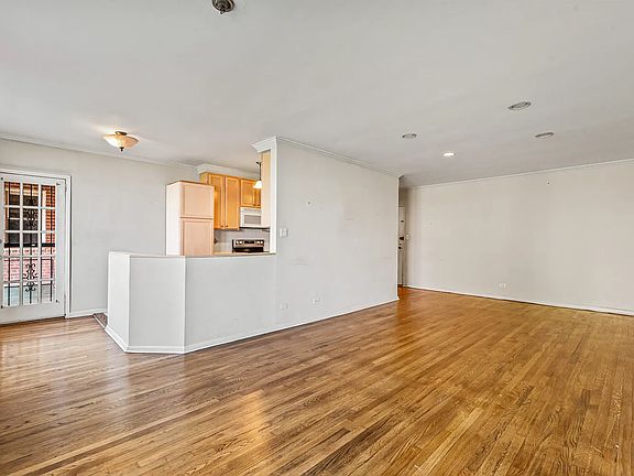 2nd image of 16221 Powells Cove Blvd APT 2S