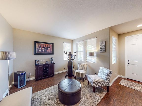 3rd image of 3105 Hawaii Ct
