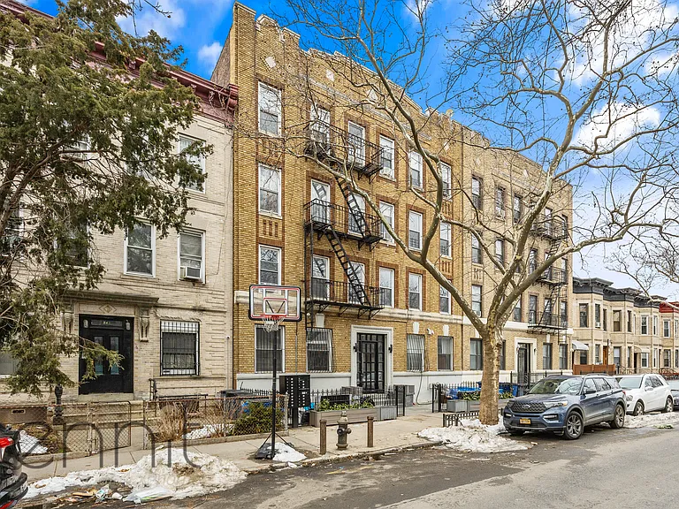 245 Midwood St #1 — Photo 18