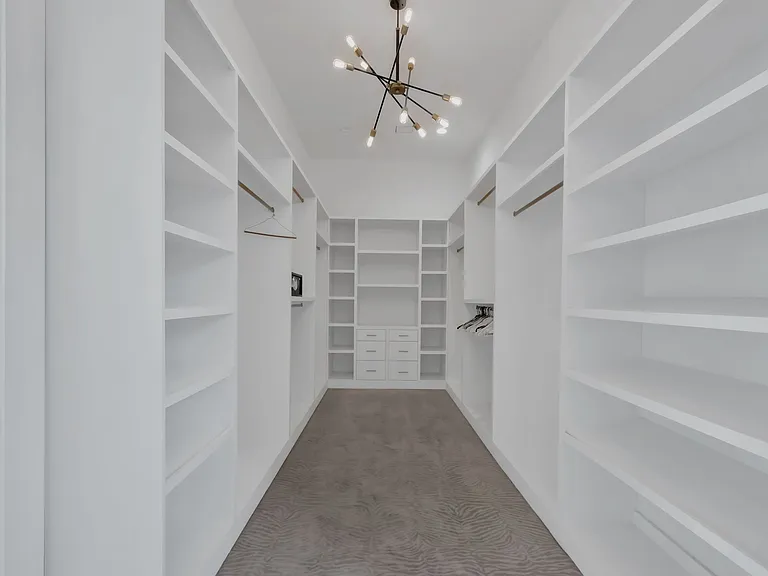 11248 Jamestown Rd — Photo 9