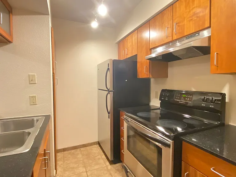 941 Calle Mejia #907 — Photo 17