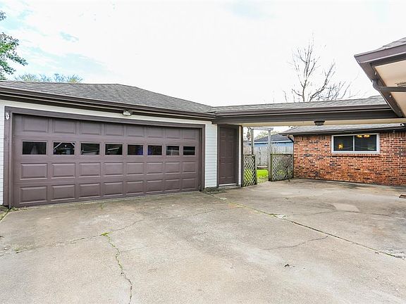 5th image of 6102 Canada Dr