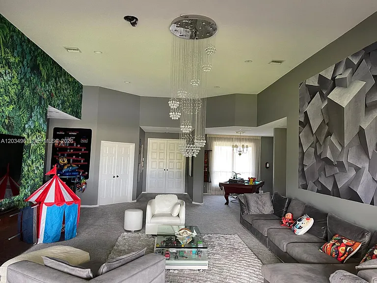 181 Atlantis Blvd #E — Photo 7