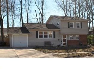 29 Myers Rd, Newark, DE 19713