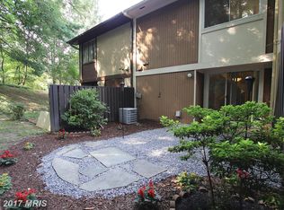 2203 Coppersmith Sq, Reston, VA 20191