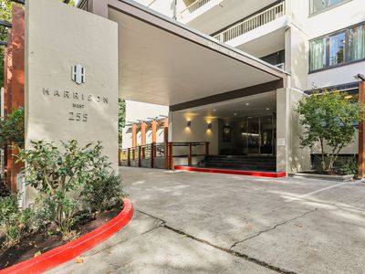 255 SW Harrison St APT 6E, Portland, OR, 97201