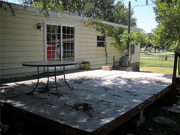 2nd image of 4307 Green Acres Cir