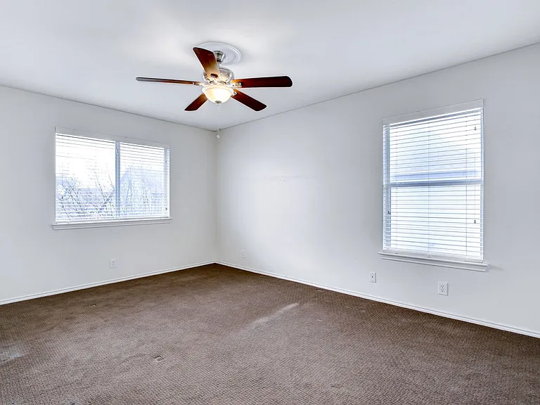2619 Crown Arbor Dr — Photo 19