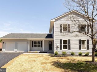 104 Quail Ct, Cross Junction, VA 22625
