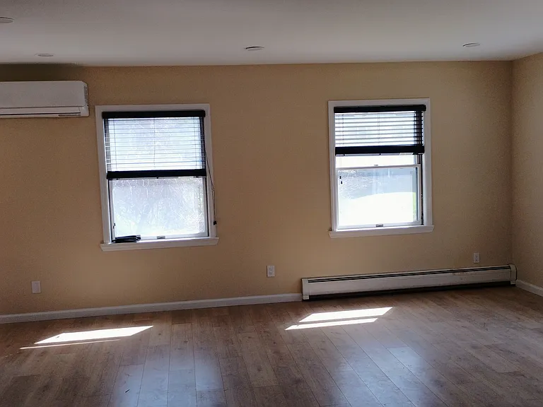 48 Ringwood Ave — Photo 5