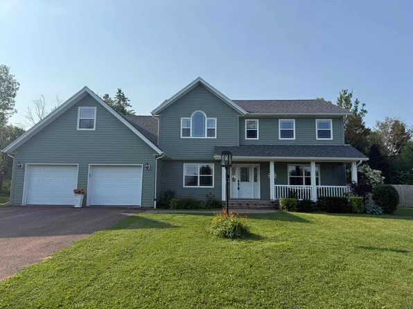 233 Mountain Ave, Summerside, PE C1N 6V6