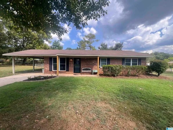 101 Meadowgreen Ln, Montevallo, AL 35115