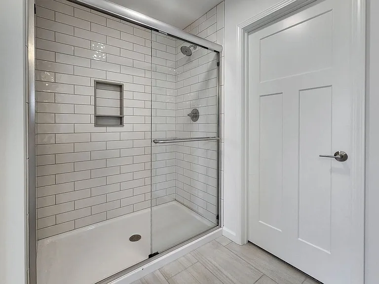 2503 Treeline Dr — Photo 17
