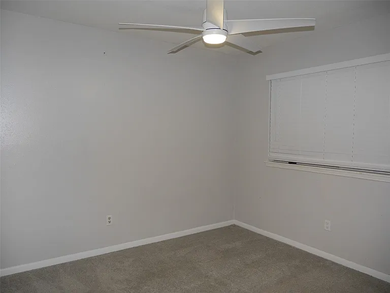 7410 Canasta Ln — Photo 22