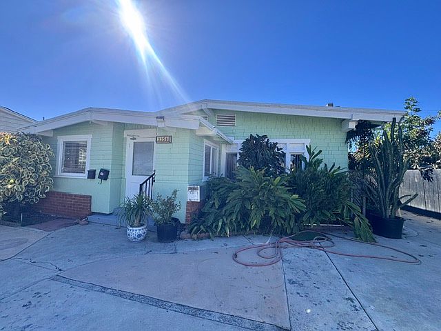 1st image of 3358 30th St