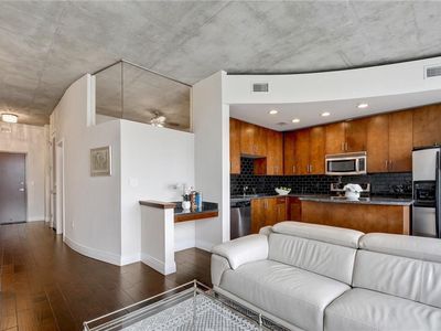360 Nueces St APT 1503, Austin, TX, 78701