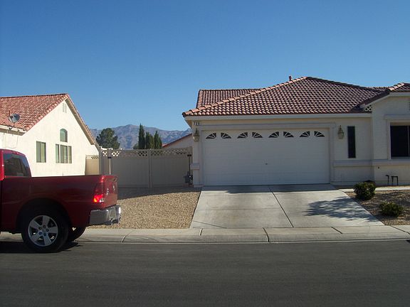 3rd image of 726 Turtleback Dr