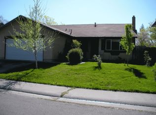 7738 Goldfinch Way, Antelope, CA