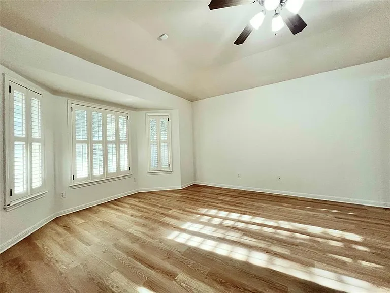 9500 Castle Pines Dr — Photo 11