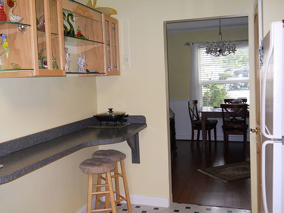 kitchen bar
