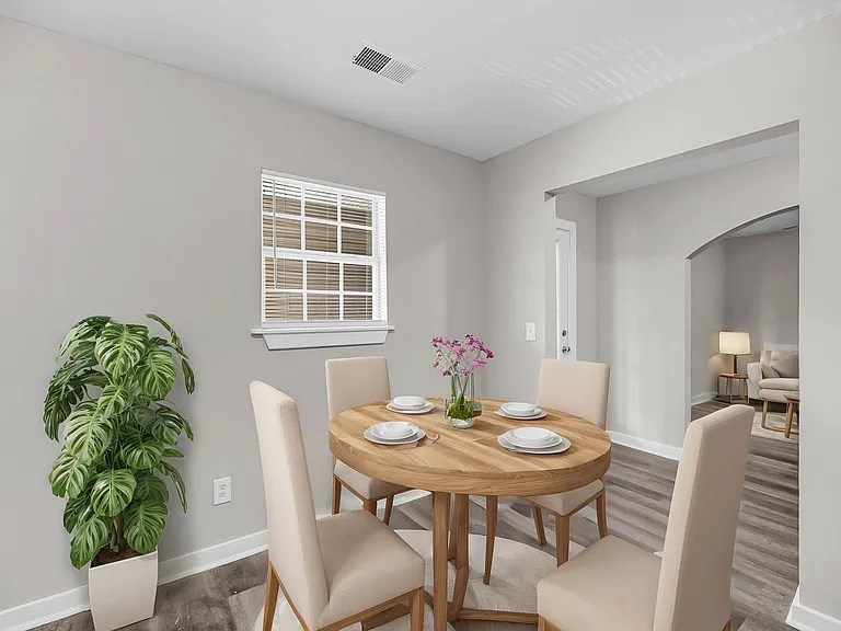 2220 Van Buren Ave — Photo 6