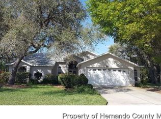 9411 Fox Hollow Ln, Weeki Wachee, FL 34613