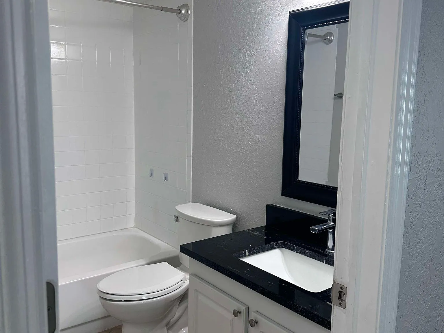 2 bed, 1100 sqft, $2,000 — Photo 4