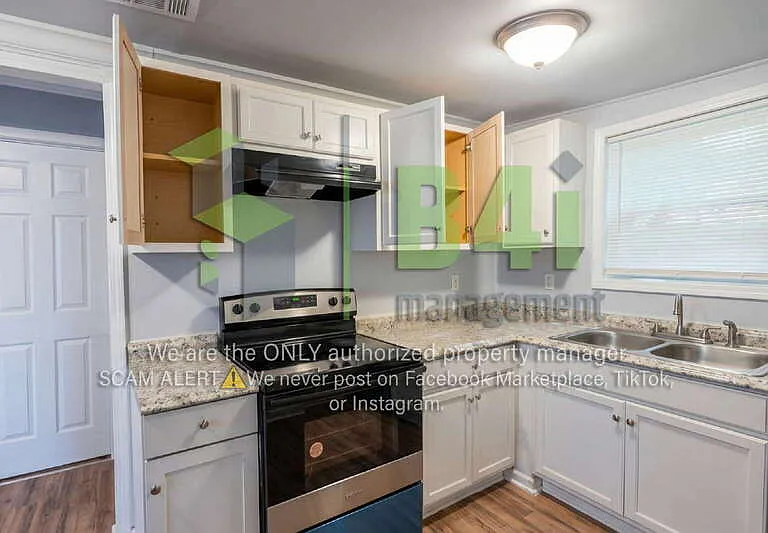 934 Motley St — Photo 6