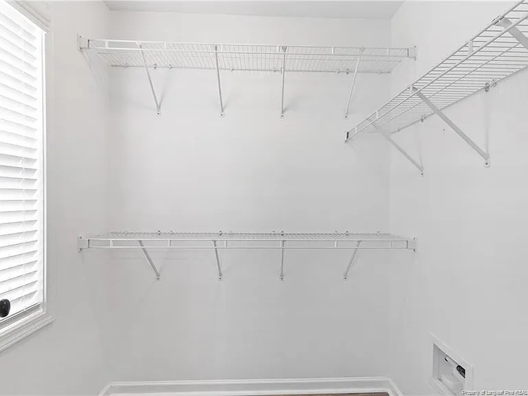 118 Newport Ct — Photo 21