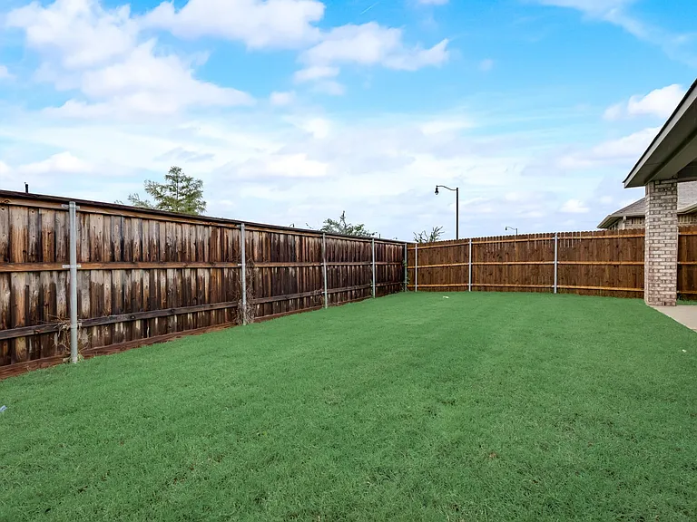 1078 Norias Dr — Photo 24