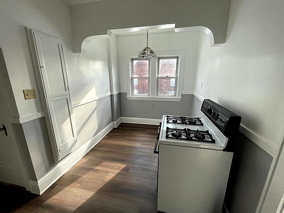 5th image of 1689 Meriline St #3