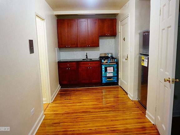 3rd image of 7210 37th Ave APT 607