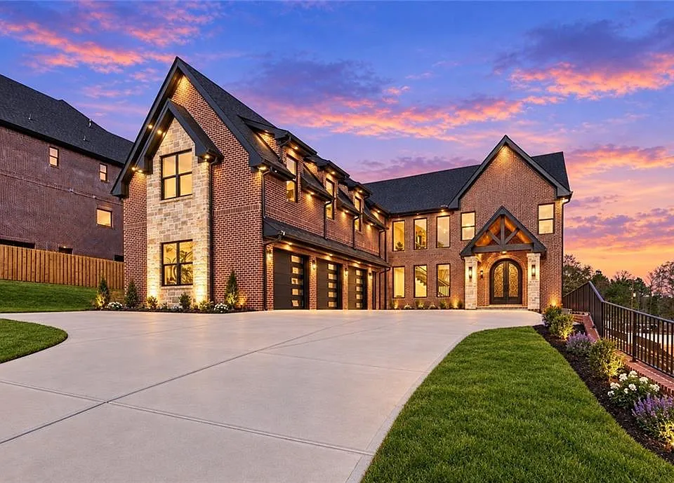 403 Thunder Rd