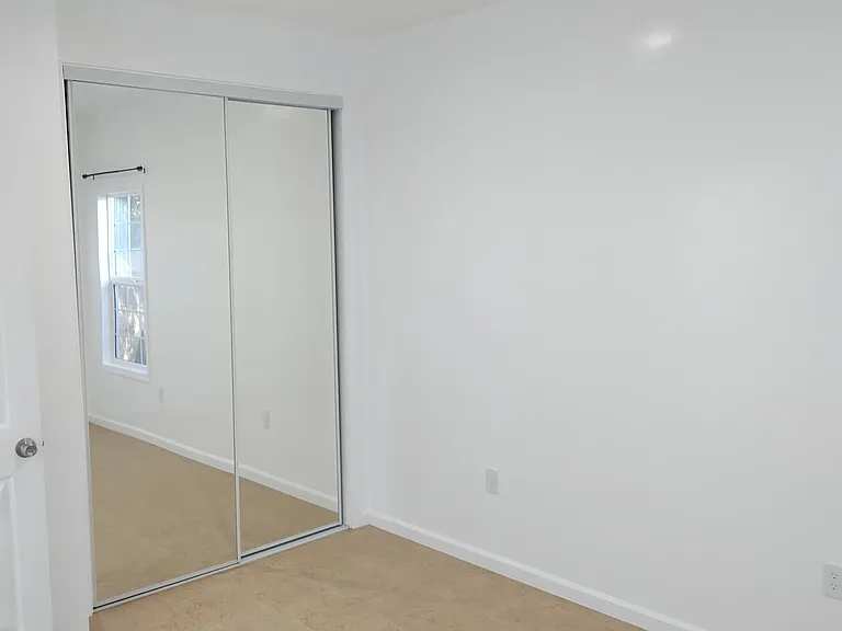 11410 Horton Ave — Photo 6