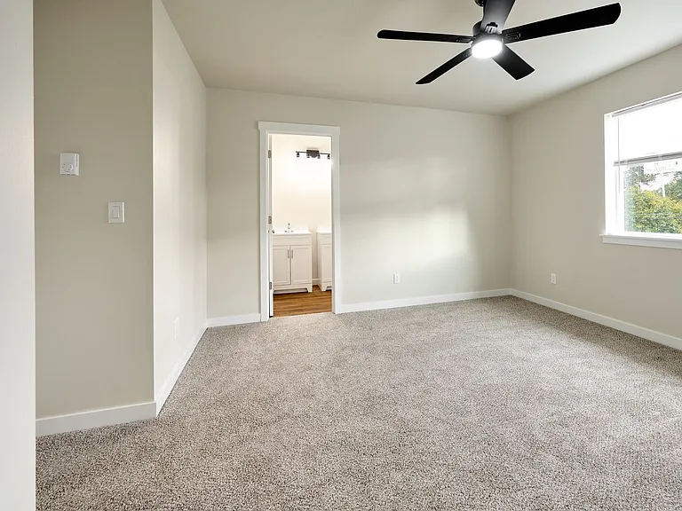 1816 17th Ave SW #104 — Photo 17