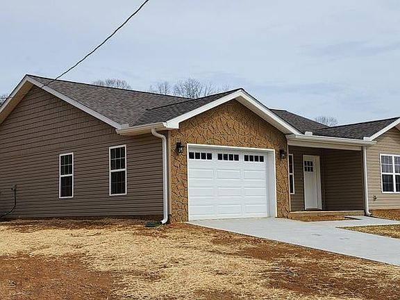3rd image of 545 Kingfisher Ave Lot 4