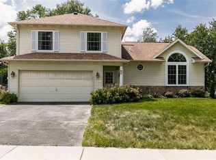 4615 Coventry Ln NE, Cedar Rapids, IA 52402
