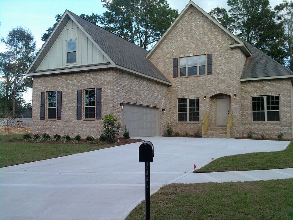 2090 STAFF DR